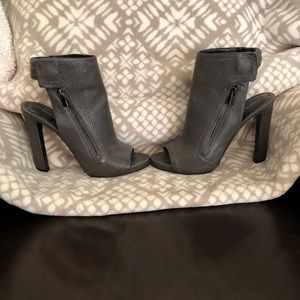 Tip toe perforated bootie